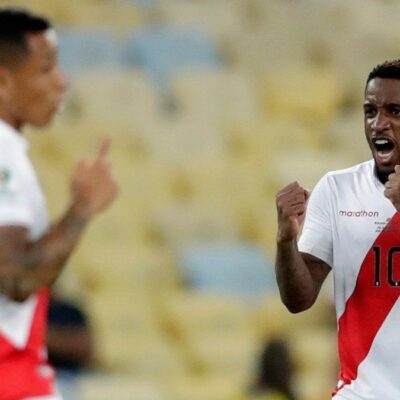 Futbolistas de la selección de Perú piden por un país libre y en paz