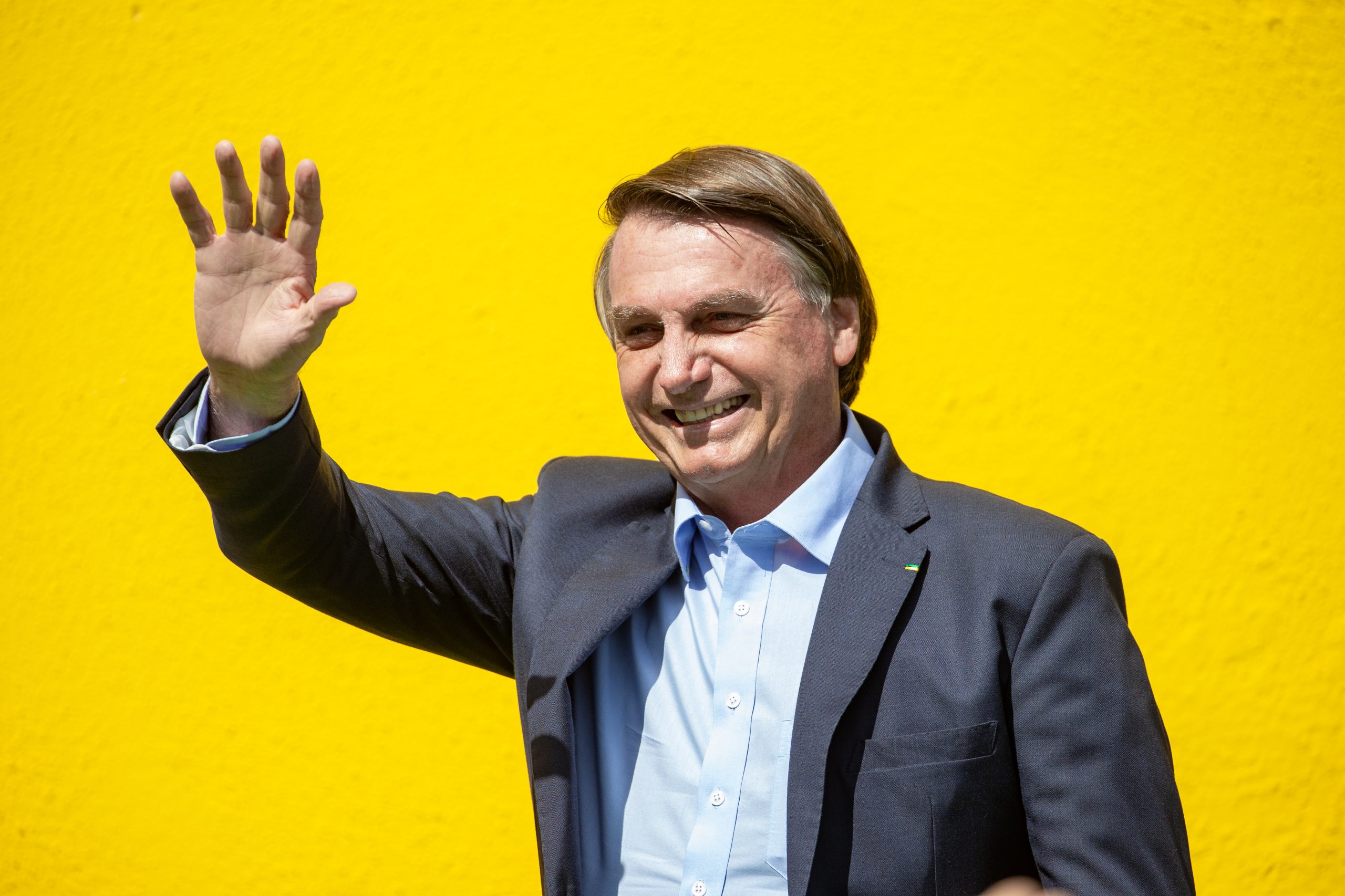 Bolsonaro promete no embarcarse en ninguna aventura que afecte a la economía