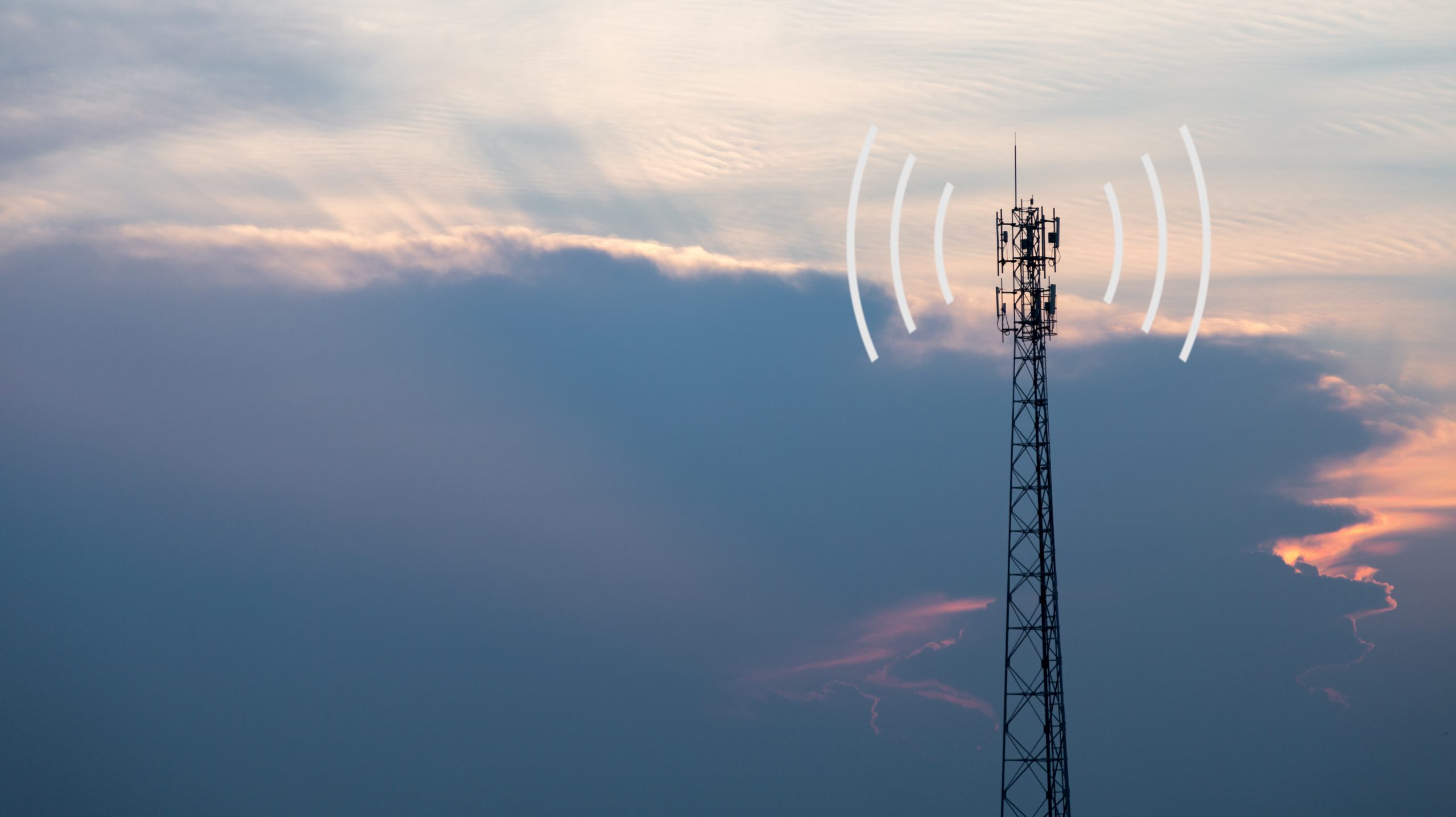 Las grandes empresas de telecomunicaciones venden su infraestructura para invertir en 5G