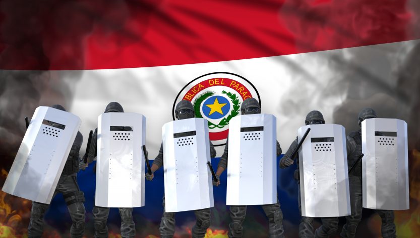 Abdo Benítez promulgó ley que agrava penas por ocupaciones