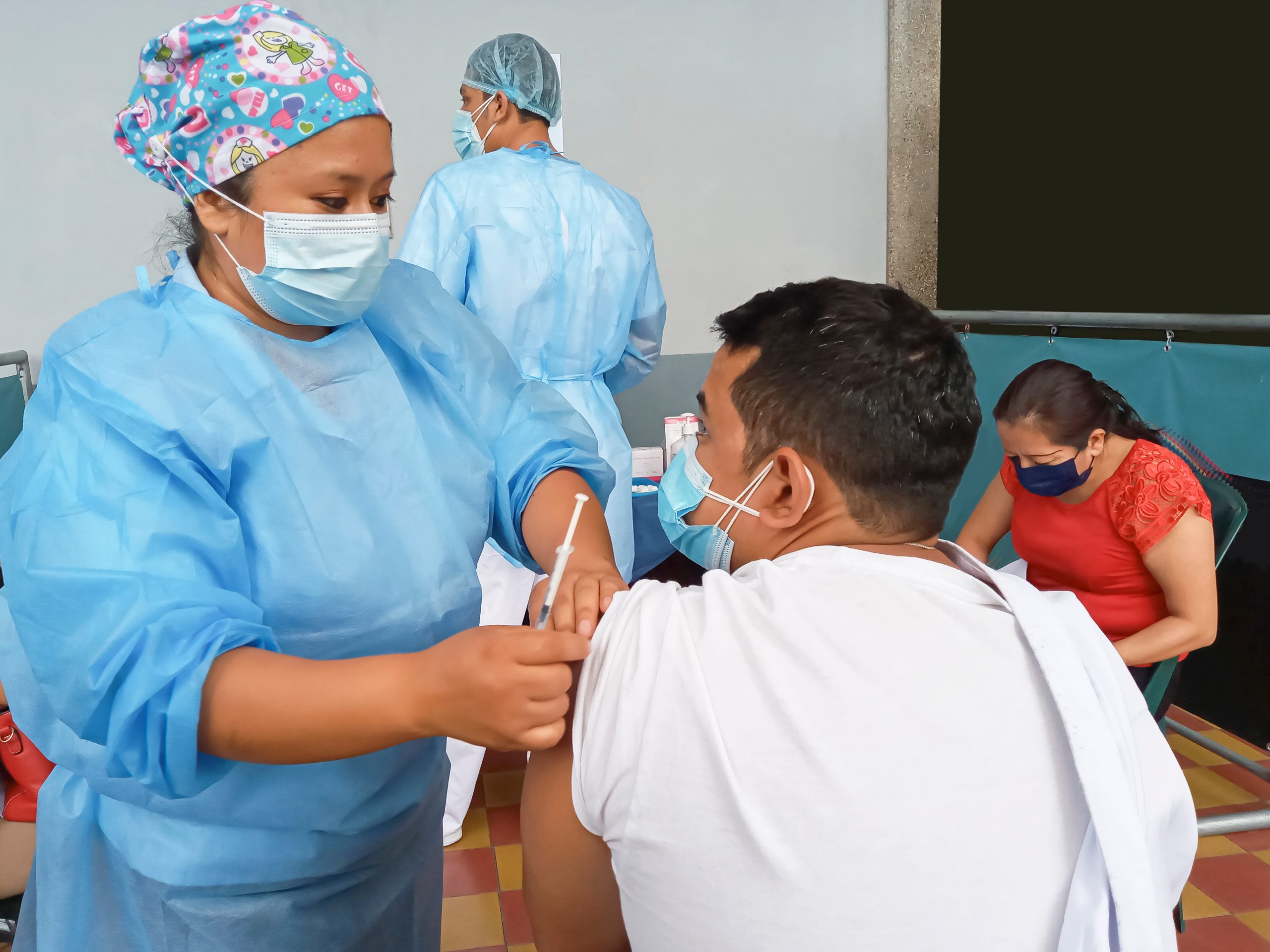 Con los casos y muertes en baja, Latinoamérica avanza contra el Covid-19