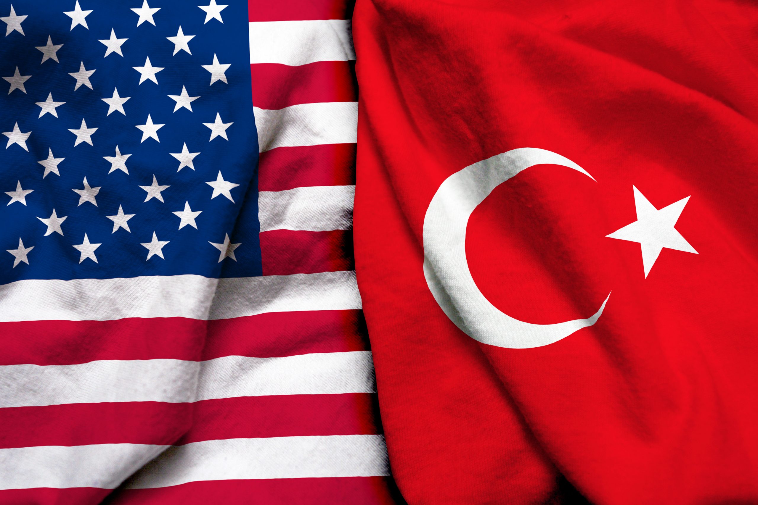 Biden y Erdogan se comprometieron a mejorar su cooperación