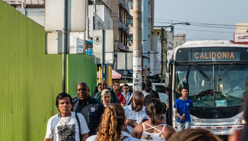 Panamá aprobó un subsidio temporal al combustible y evitó la huelga