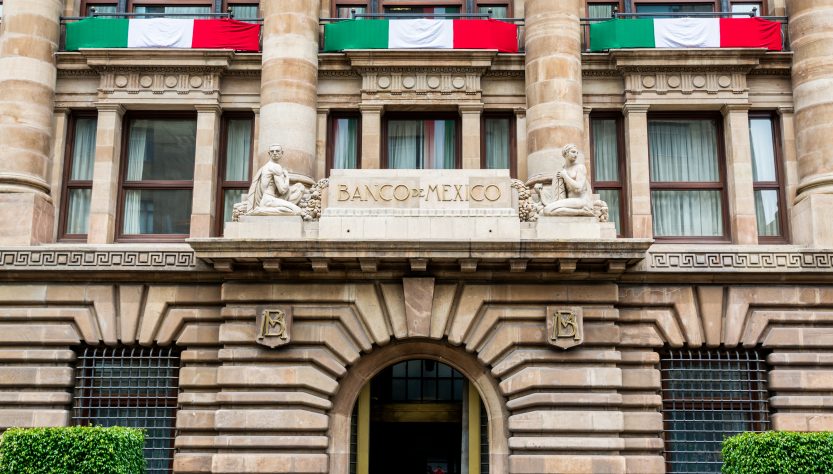 López Obrador cambiará al titular del Banco Central de México