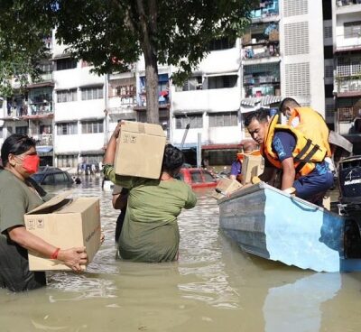 Suben a 27 los fallecidos por las inundaciones en Malasia