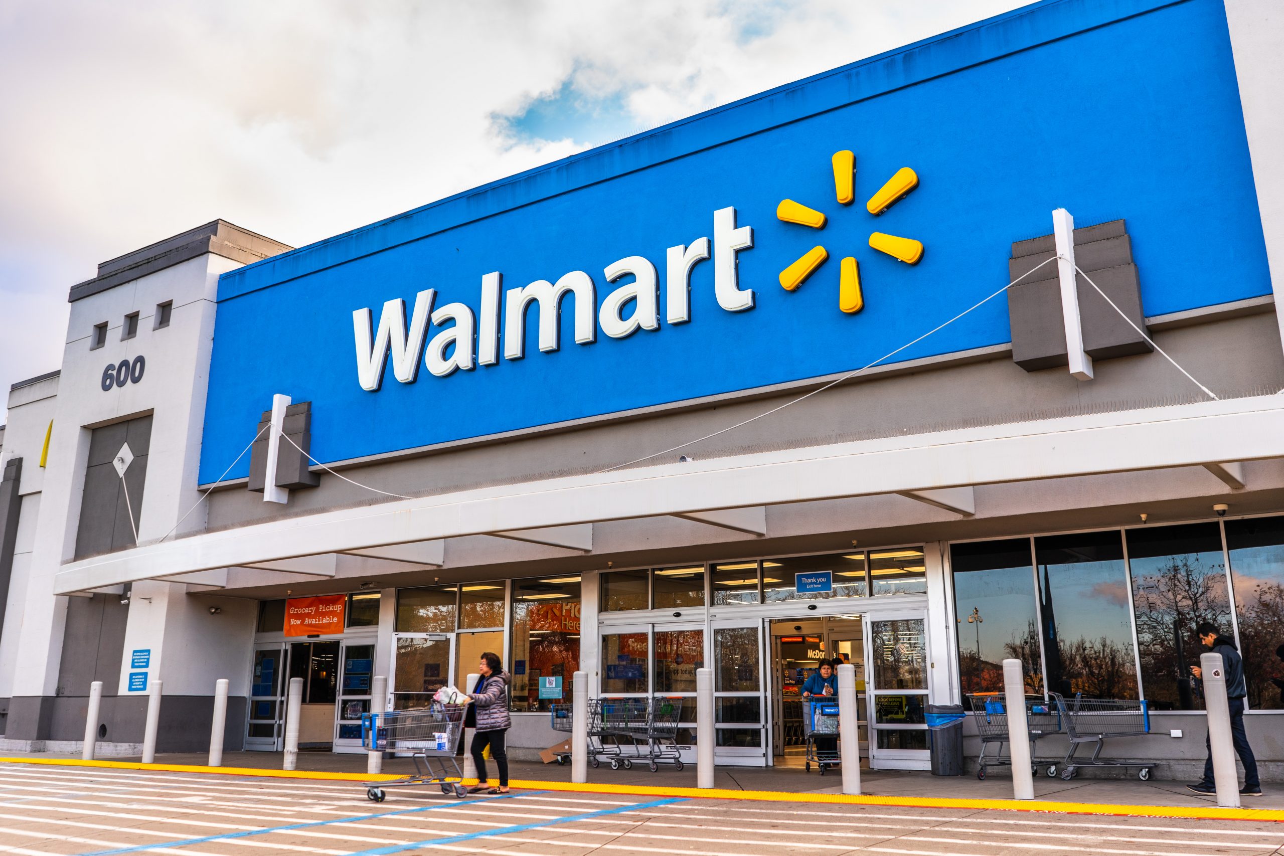 California demandó a Walmart por contaminación con residuos tóxicos