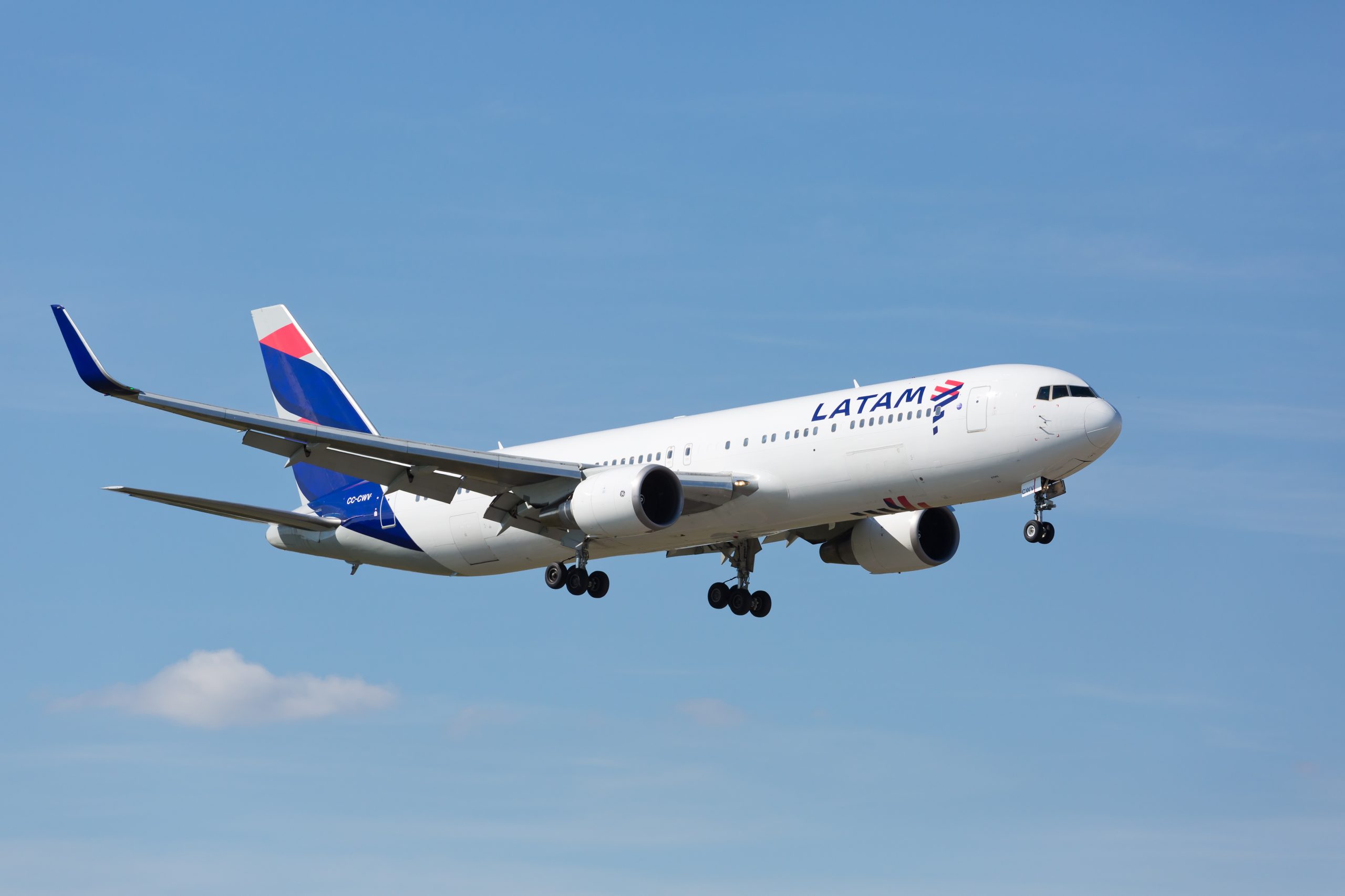 Desplome de las acciones de la aerolínea Latam