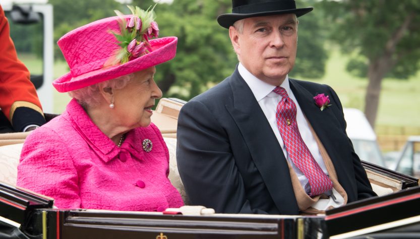 El príncipe Andrés y Giuffre llegaron a un acuerdo extrajudicial