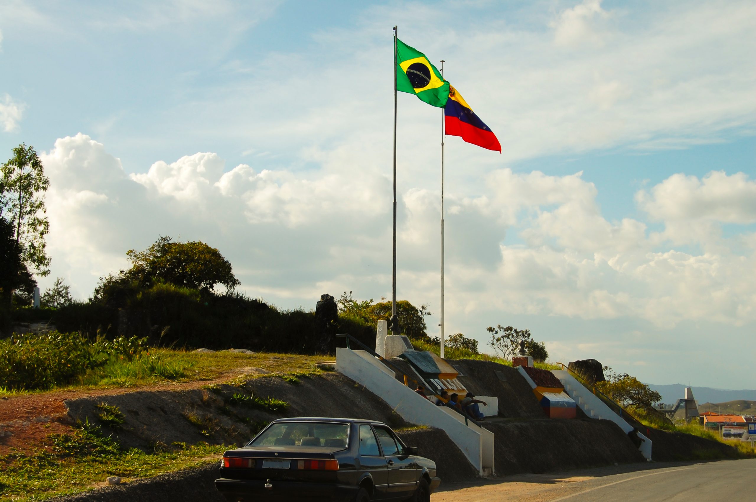 Venezuela reabrió la frontera terrestre con Brasil