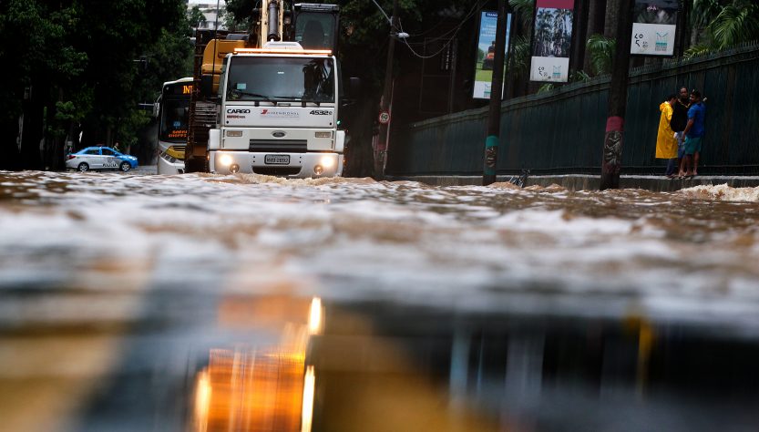 Ascienden a 176 los muertos por las lluvias y deslaves en Petrópolis