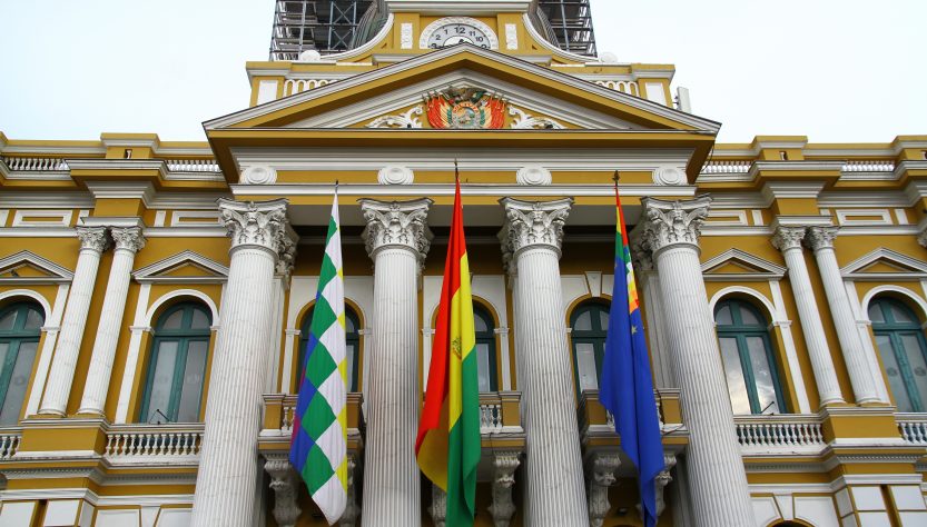 Se suspendió una sesión parlamentaria en Bolivia tras una pelea entre legisladoras