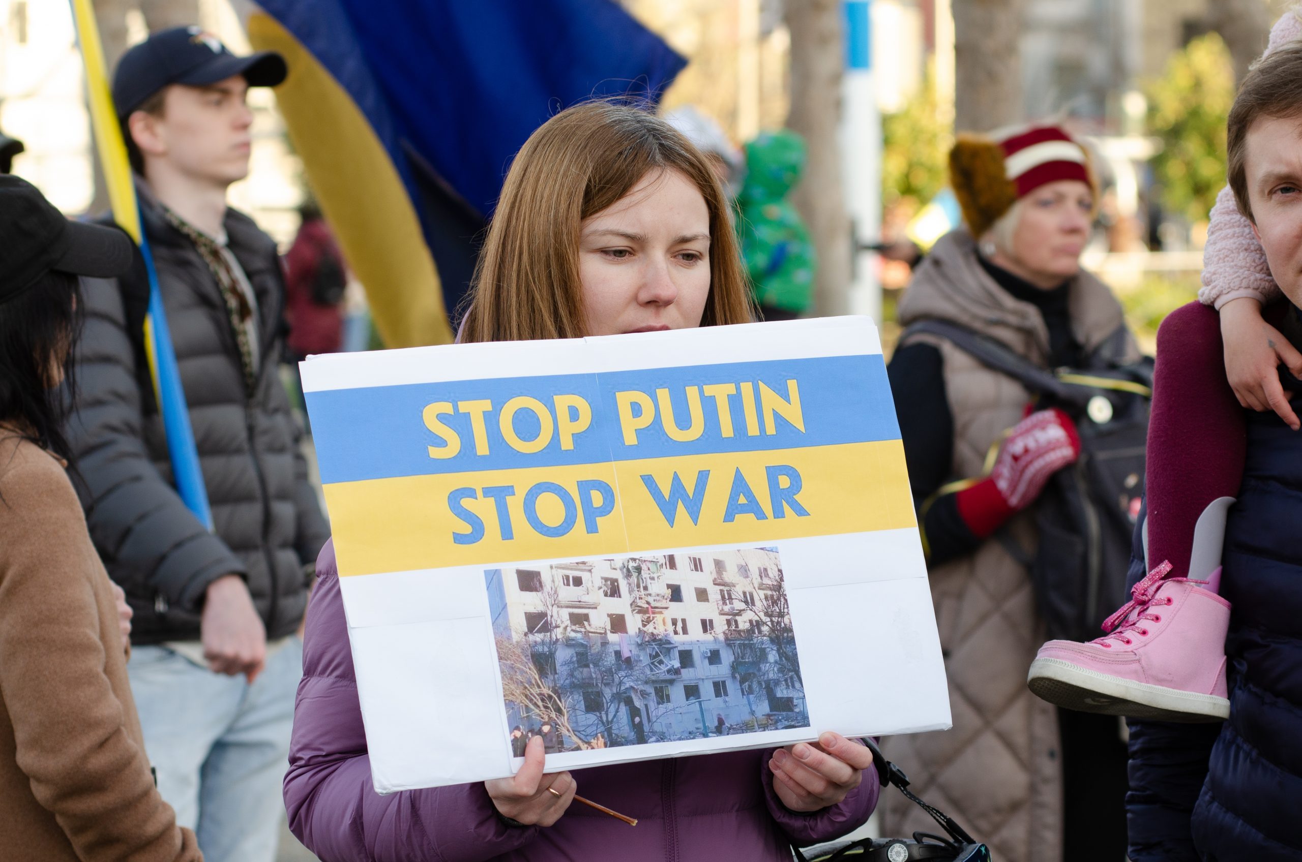 Rusia anunció que reduce sus operaciones militares en Ucrania