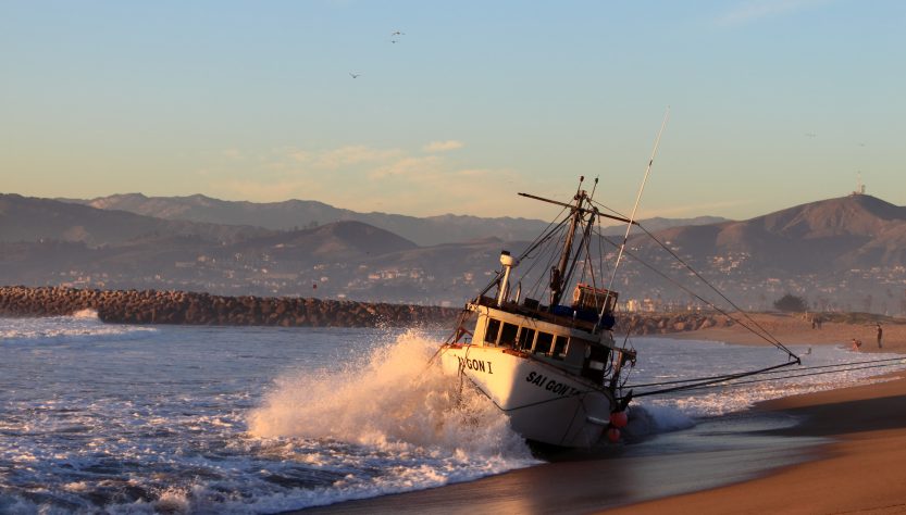 Un barco con 150 migrantes haitianos encalló en Florida