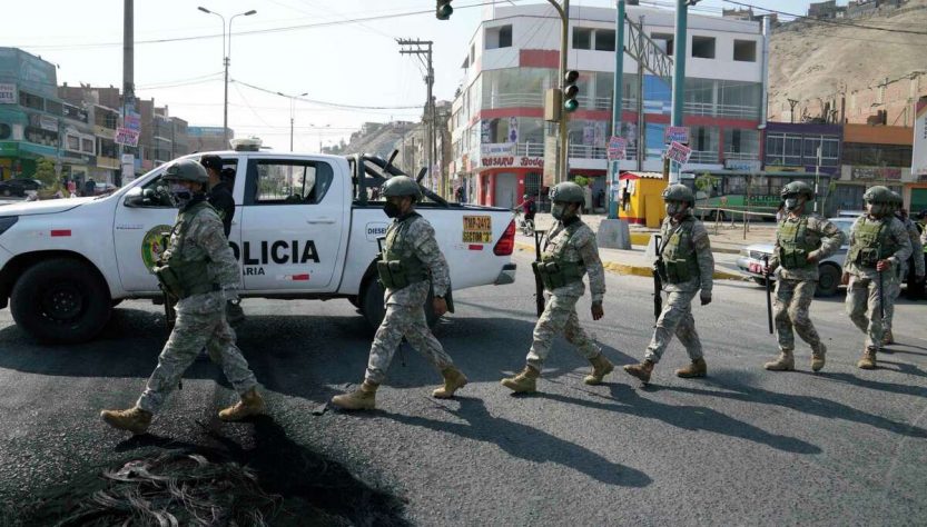 Perú: el Gobierno decretó toque de queda en Lima y Callao