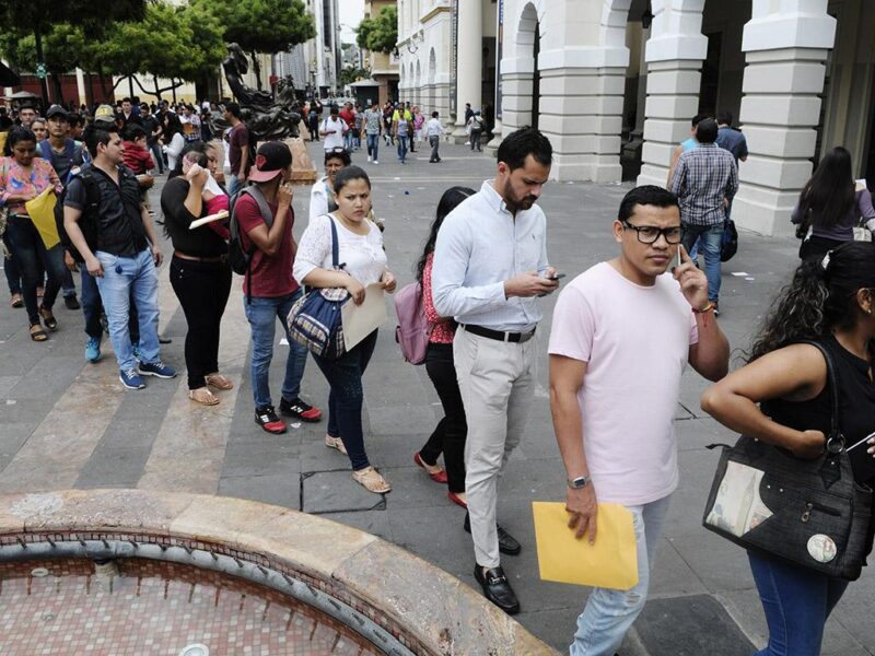 Ecuador: el desempleo aumentó un 4,8% en marzo