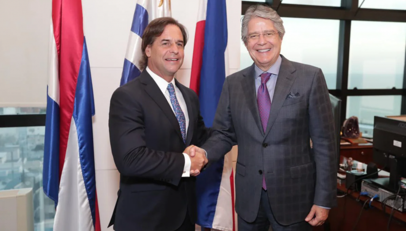 Lasso le propuso a Lacalle Pou una zona de libre comercio sudamericana