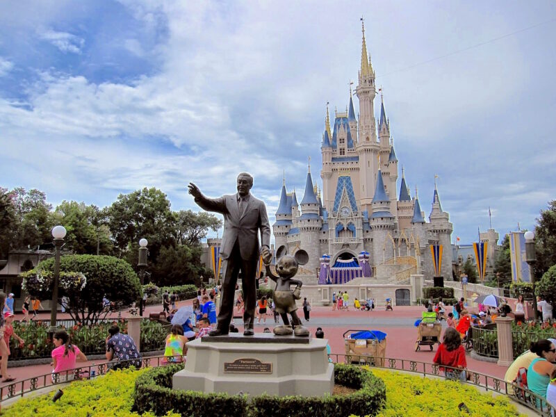 ¿Por qué Disney tiene su propio gobierno en Florida?