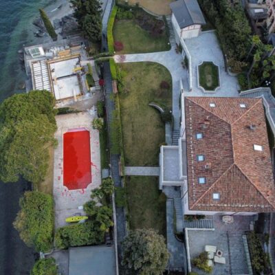 Tiñeron de «rojo sangre» la piscina de propagandista del Kremlin en Italia