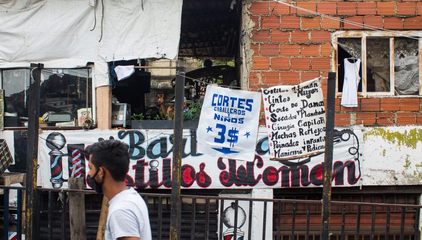 Nuevo impuesto al dólar en Venezuela