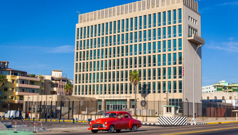 Embajada de Estados Unidos en Cuba reanudará trámites de visas de migrante
