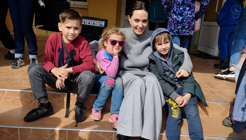 Angelina Jolie fue evacuada de emergencia durante su visita a Ucrania