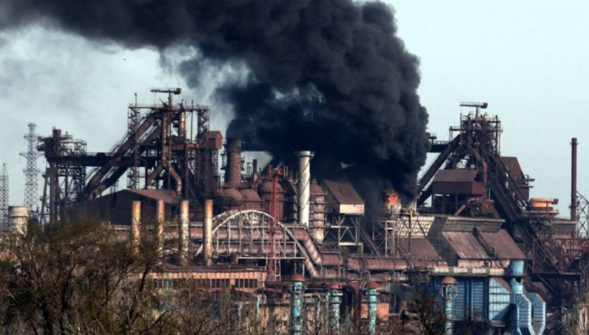 Rusia atacó planta siderúrgica en Mariúpol