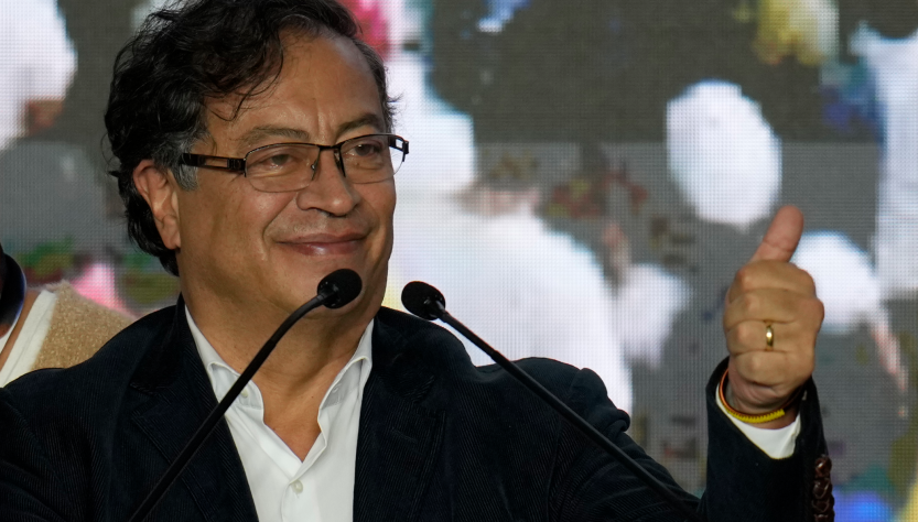 Gustavo Petro: el líder de izquierda que intentará por tercera vez llegar a la Presidencia
