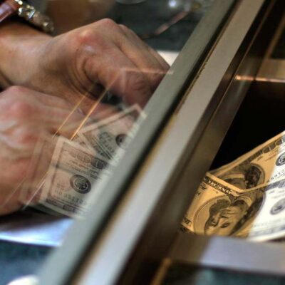 Chile: el dólar llegó a los 938 pesos, nuevo máximo histórico