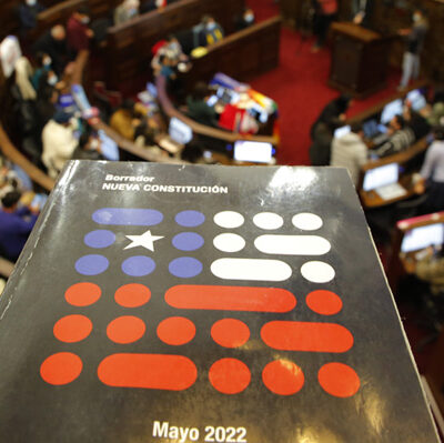 Rechazo se mantiene en 51% y supera por 17 puntos al Apruebo: Cadem