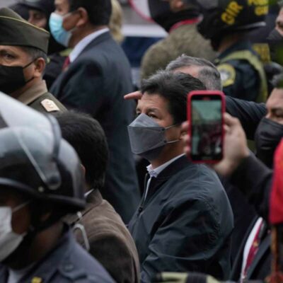 El bloque de Perú Libre pasó a la oposición