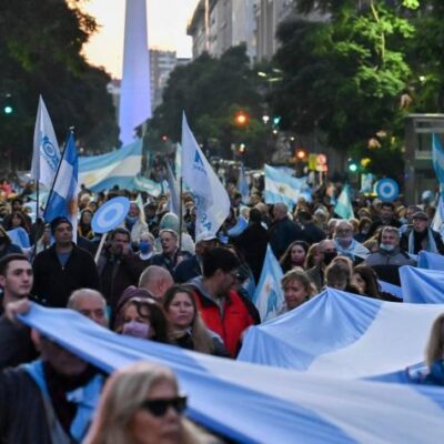 Argentina: protestas por inflación amenazan estabilidad