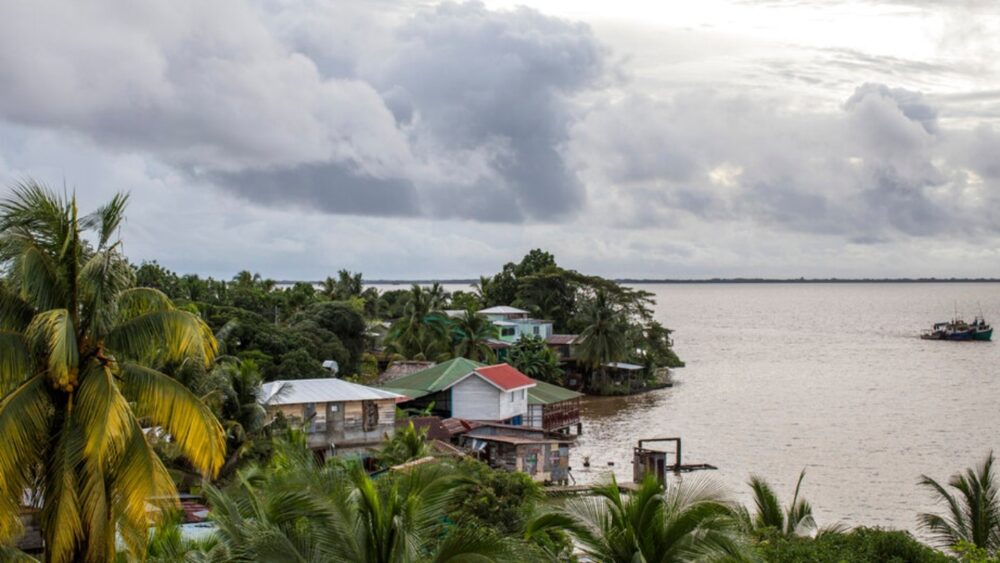 Huracán Bonnie deja al menos 5 muertos al pasar por Centroamérica