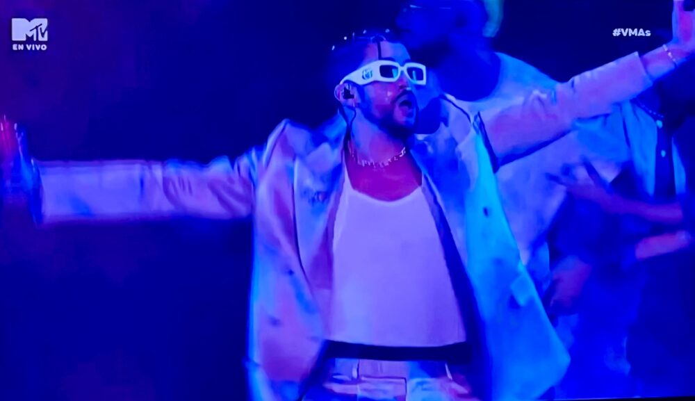 Bad Bunny: primer artista latino en ganar “Artista del año” en los MTV VMA