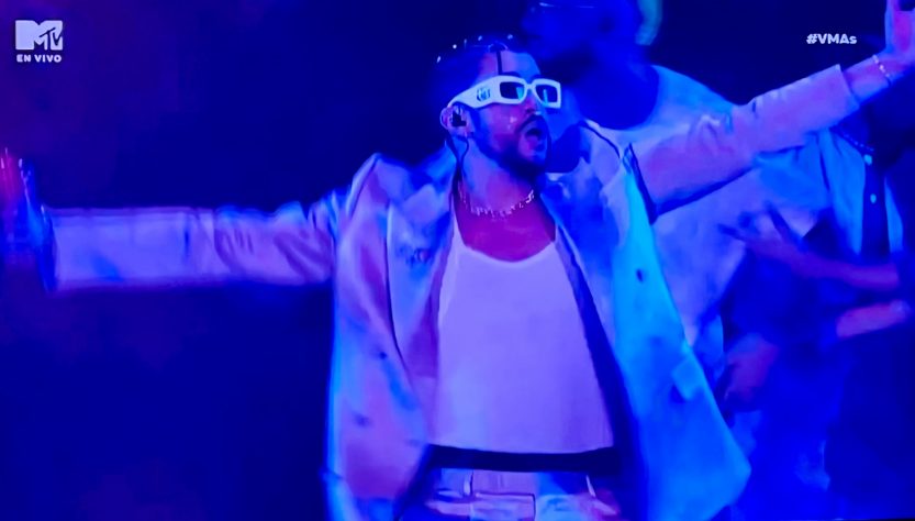 Bad Bunny: primer artista latino en ganar “Artista del año” en los MTV VMA