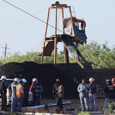 México: envían buzos para rescatar a los mineros atrapados