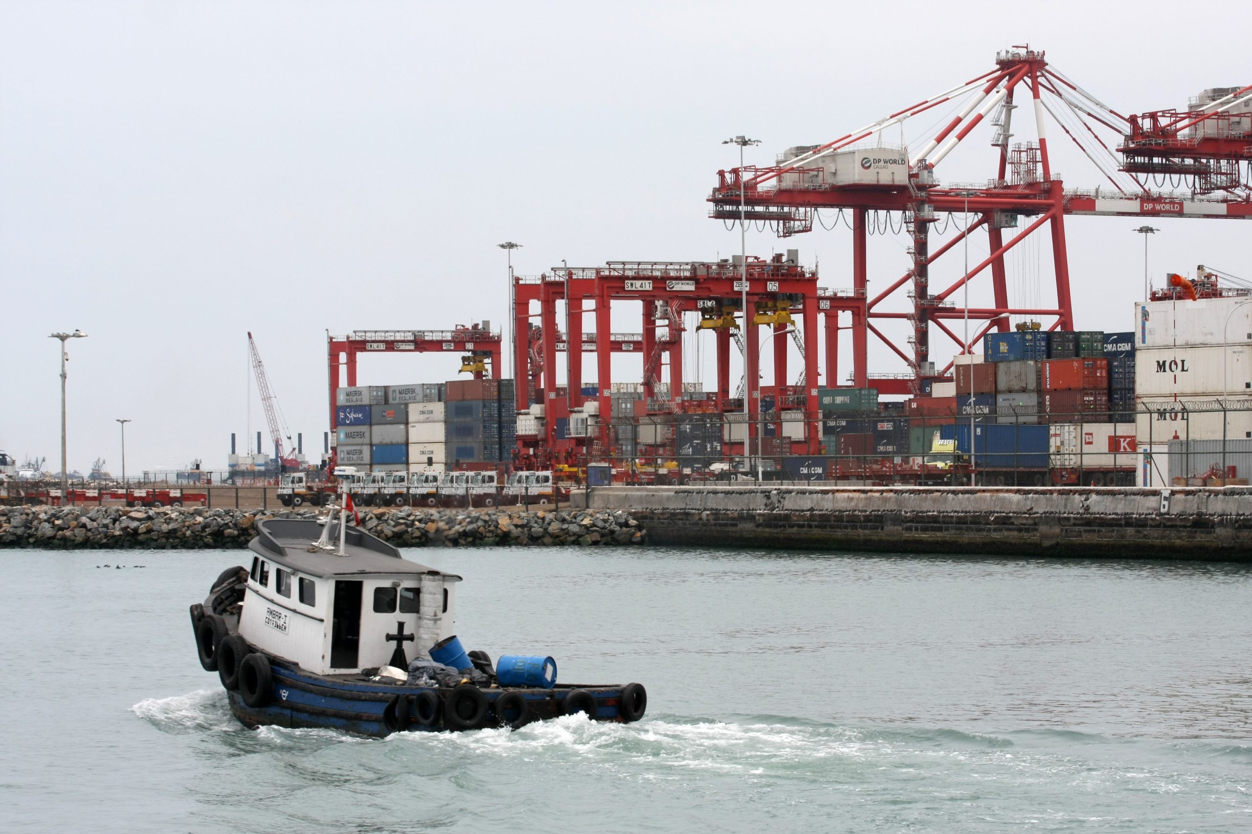 Aumento de fletes marítimos impacta en los precios de alimentos en Perú