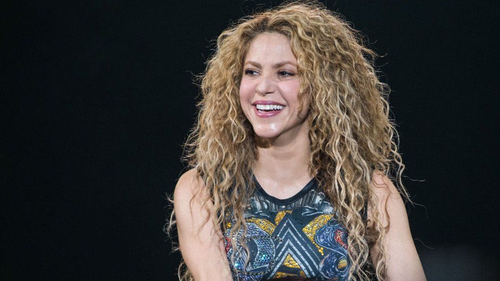 Shakira enfrentará juicio por fraude en España
