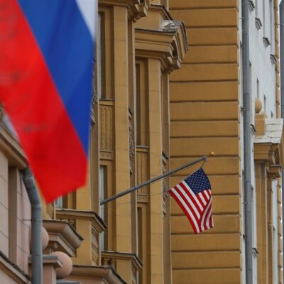 Embajada de EEUU llama a sus nacionales a abandonar «de inmediato» Rusia