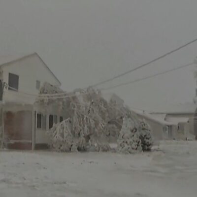 Tormenta invernal congela a Estados Unidos y Canadá