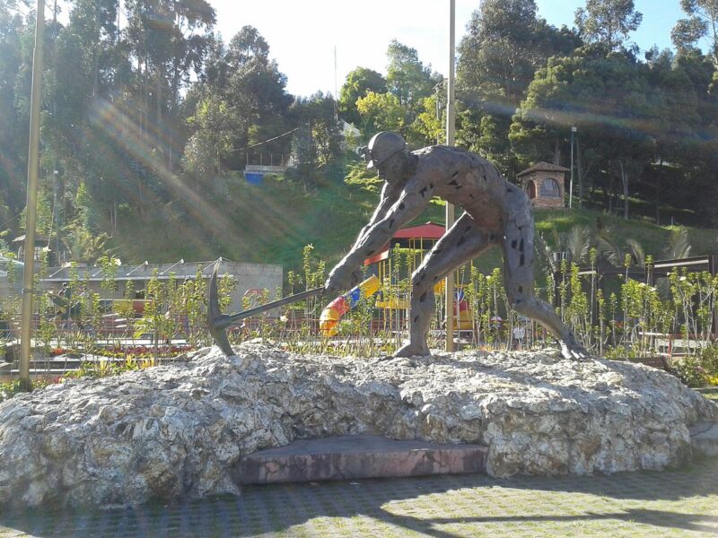 Gustavo Petro busca reformar el Código Minero