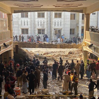 Ataque terrorista en Pakistán deja decenas de muertos