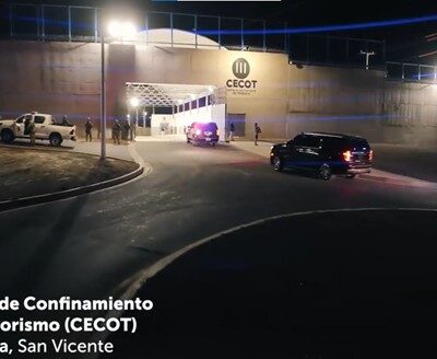 Bukele inaugura megacarcel en El Salvador