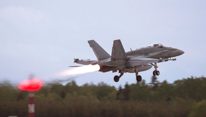 Derriban OVNI´s en Estados Unidos y Canadá