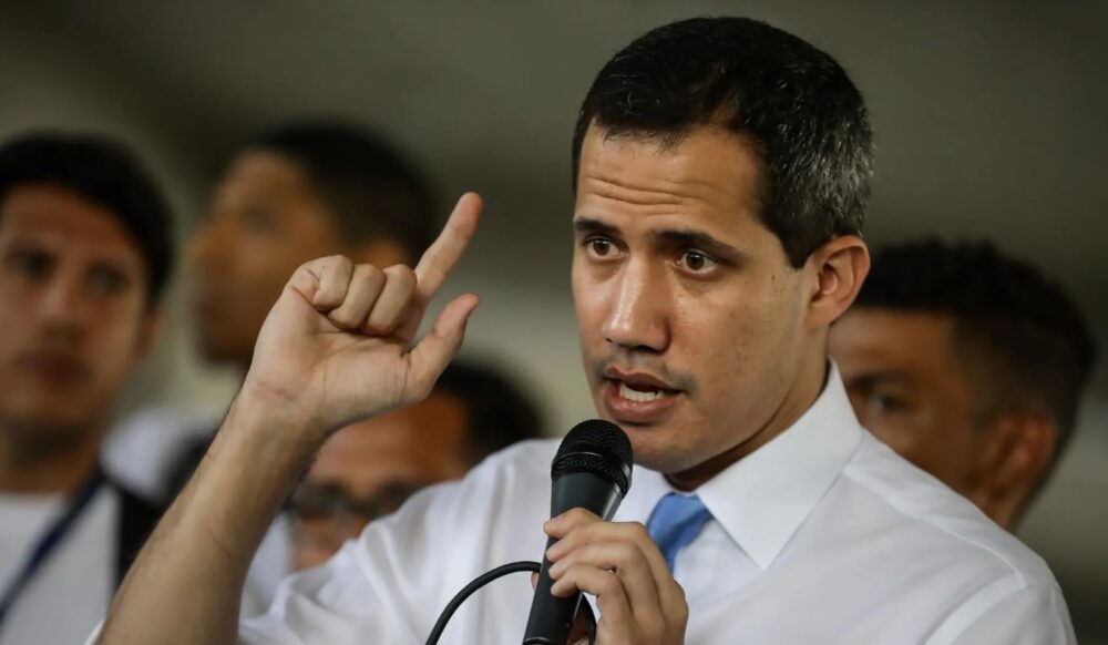 Juan Guaidó llega a Florida luego de ser expulsado de Colombia