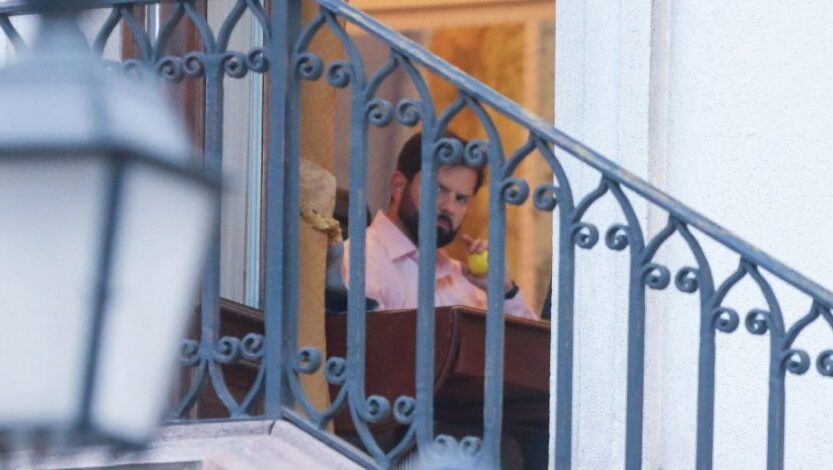 Presidente Boric acusa a fotógrafo de violar su privacidad