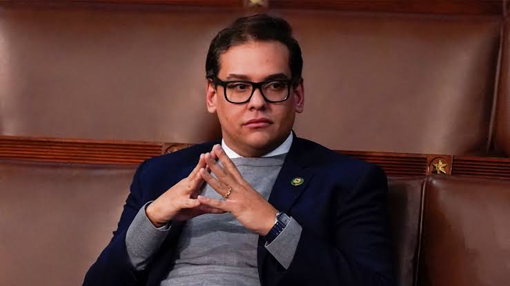George Santos, legislador de EU es detenido tras ser acusado por fraude