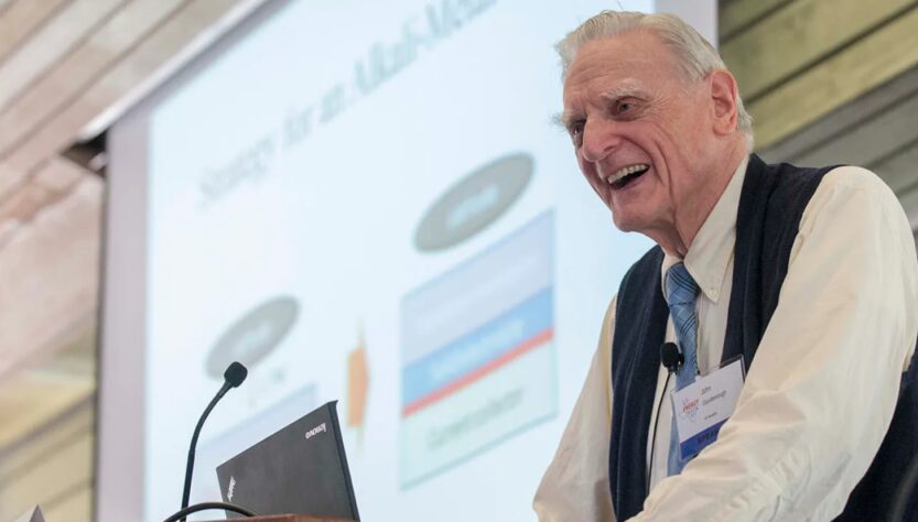 Muere John Goodenough, Premio Nobel quien revolucionó «lo recargable» por medio del litio.