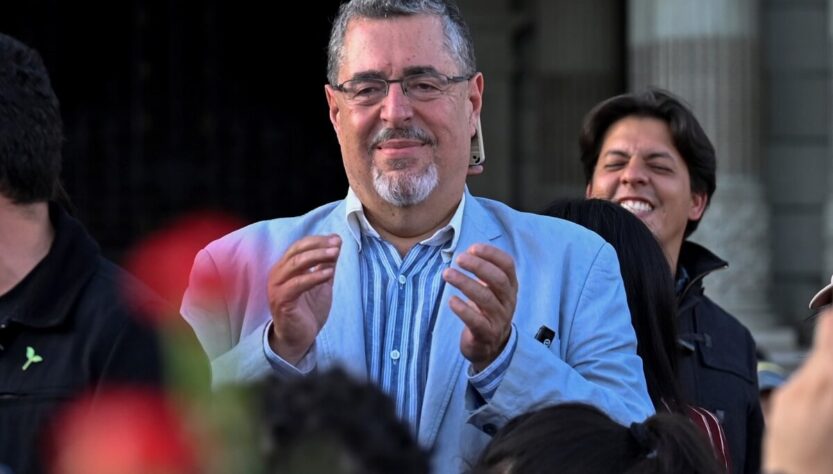 Guatemala: Fiscalía pide la suspensión del partido del presidente electo