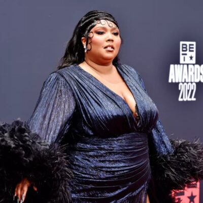 La cantante Lizzo se defiende ante acusasiones y demanda por acoso