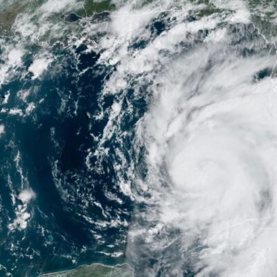 Tormenta tropical Idalia se convierte en huracán, representa un riesgo para Florida
